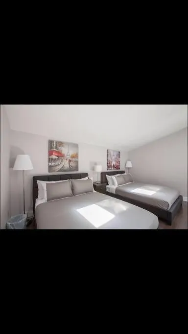 Cozy Condo In Downtown Montréal Lägenhet